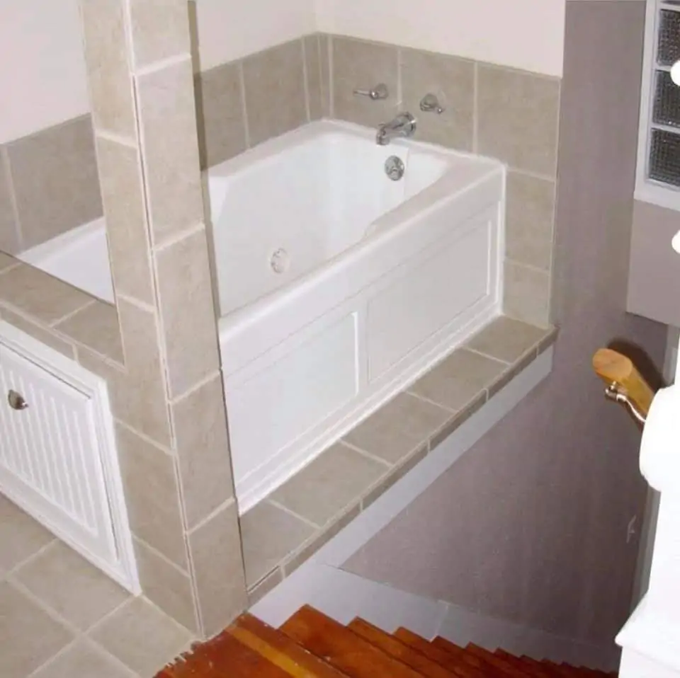 Upstairs Bath